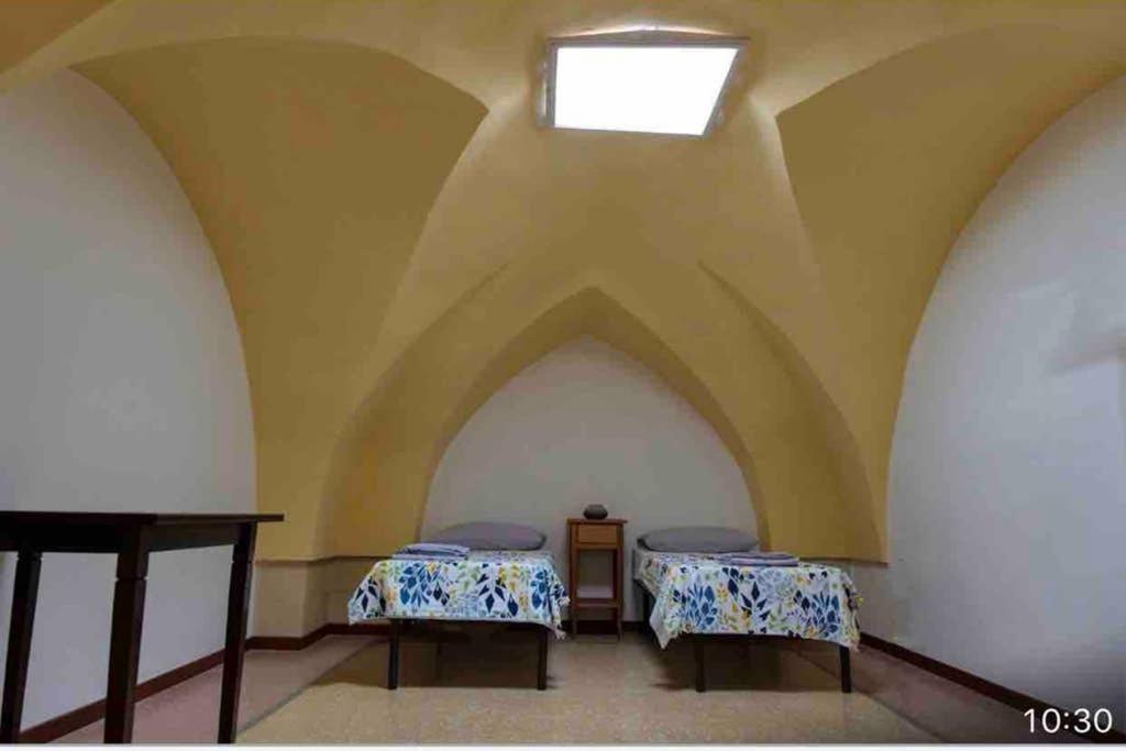 Fior Di Loto Villa เลชเช ภายนอก รูปภาพ