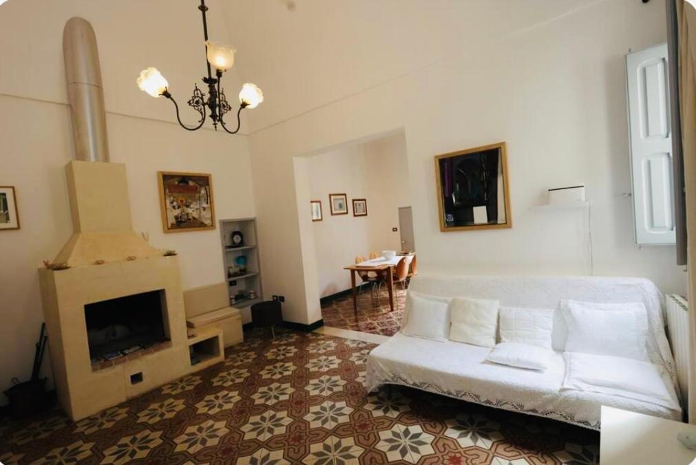 Fior Di Loto Villa เลชเช ภายนอก รูปภาพ